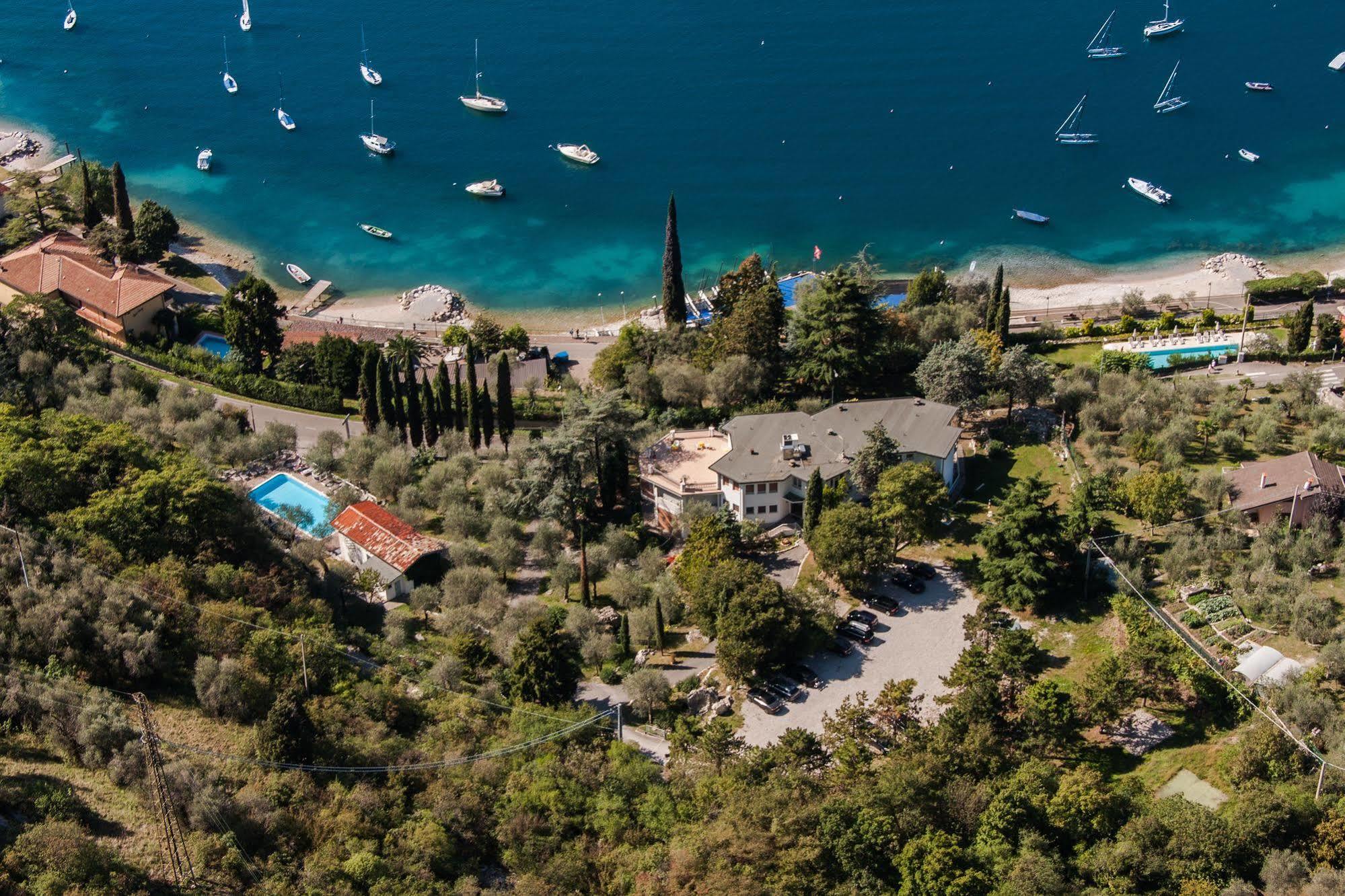 Hotel Villa Orizzonte Malcesine Exterior photo