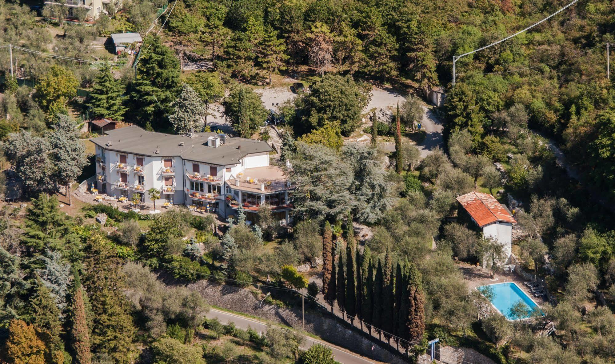 Hotel Villa Orizzonte Malcesine Exterior photo